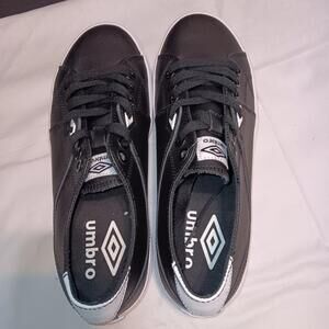 Umbro Milton X Seattle 8 Black Brand New
